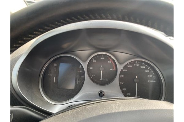 Recambio de cuadro completo para seat leon (1p1) 1.9 tdi referencia OEM IAM 1P0920853AX 1P0920804CX 