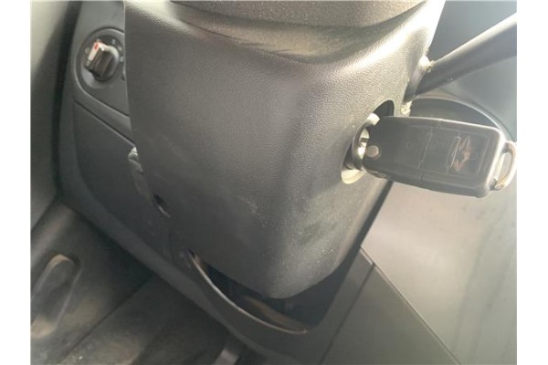 Recambio de embellecedor columna direccion para seat leon (1p1) 1.9 tdi referencia OEM IAM 5P0858565B 5P0858566E 