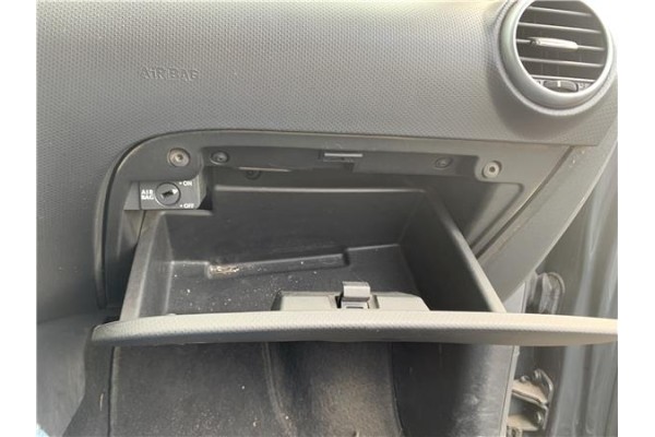 Recambio de guantera salpicadero para seat leon (1p1) 1.9 tdi referencia OEM IAM 1P1857095D  