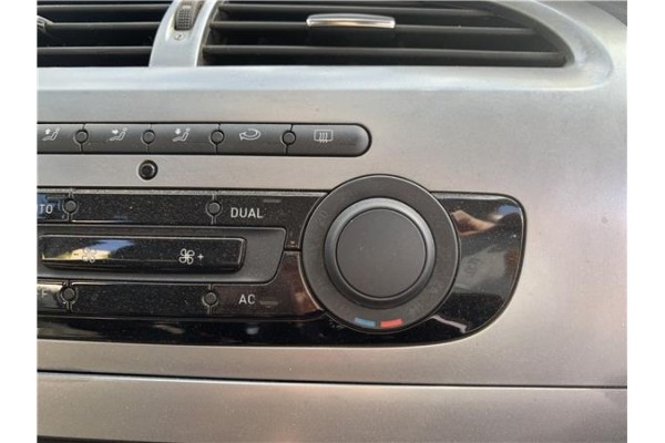 Recambio de mandos climatizador para seat leon (1p1) 1.9 tdi referencia OEM IAM 5P0907044R 5HB01017012 