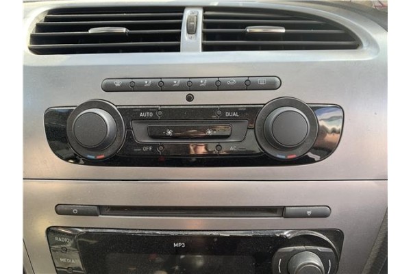 Recambio de mandos climatizador para seat leon (1p1) 1.9 tdi referencia OEM IAM 5P0907044R 5HB01017012 