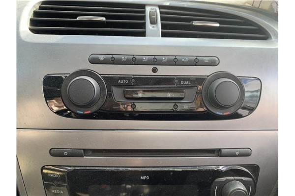 Recambio de mandos climatizador para seat leon (1p1) 1.9 tdi referencia OEM IAM 5P0907044R 5HB01017012 