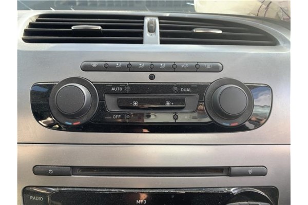 Recambio de mandos climatizador para seat leon (1p1) 1.9 tdi referencia OEM IAM 5P0907044R 5HB01017012 