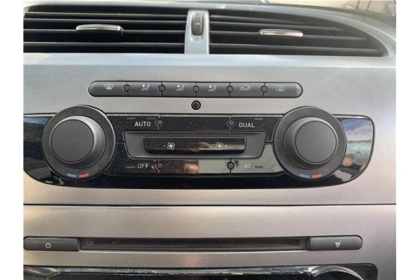 Recambio de mandos climatizador para seat leon (1p1) 1.9 tdi referencia OEM IAM 5P0907044R 5HB01017012 