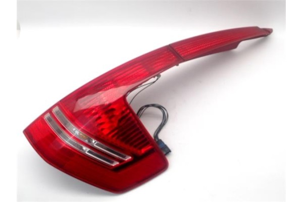 Recambio de piloto trasero derecho para citroen c4 berlina 1.6 exclusive plus referencia OEM IAM   