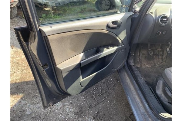 Recambio de motor elevalunas delantero izquierdo para seat leon (1p1) 1.9 tdi referencia OEM IAM 1T0959701L  