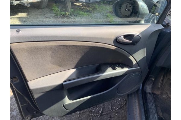 Recambio de motor elevalunas delantero izquierdo para seat leon (1p1) 1.9 tdi referencia OEM IAM 1T0959701L  