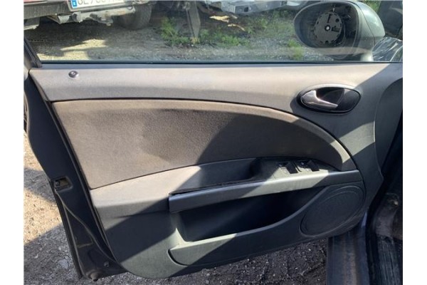 Recambio de motor elevalunas delantero izquierdo para seat leon (1p1) 1.9 tdi referencia OEM IAM 1T0959701L  