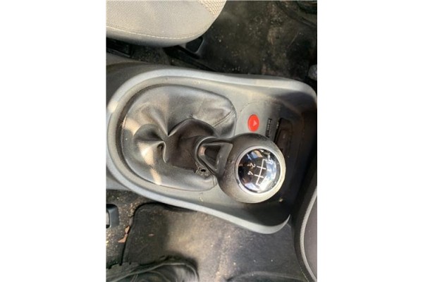 Recambio de palanca de cambio para seat leon (1p1) 1.9 tdi referencia OEM IAM 1K0711112B  