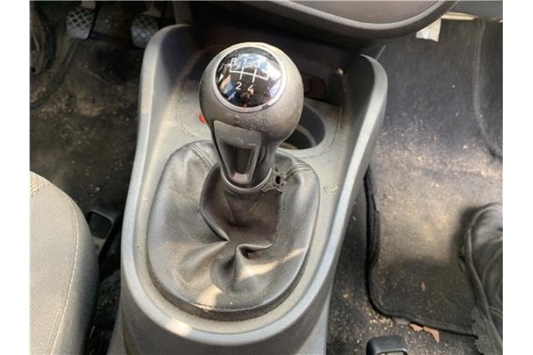 Recambio de palanca de cambio para seat leon (1p1) 1.9 tdi referencia OEM IAM 1K0711112B  
