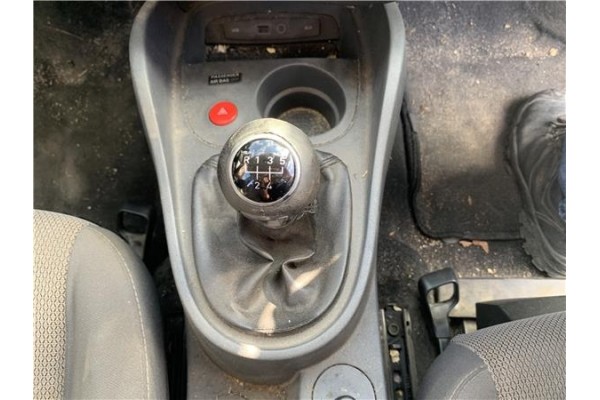 Recambio de palanca de cambio para seat leon (1p1) 1.9 tdi referencia OEM IAM 1K0711112B  