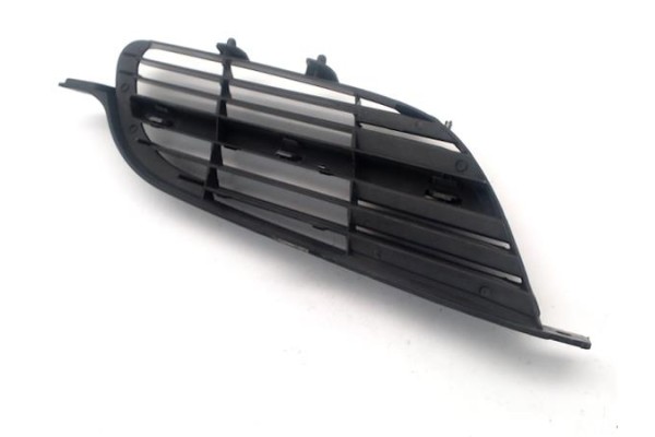 Recambio de rejilla paragolpes delantero izquierda para nissan almera tino (v10m) 2.2 di referencia OEM IAM   