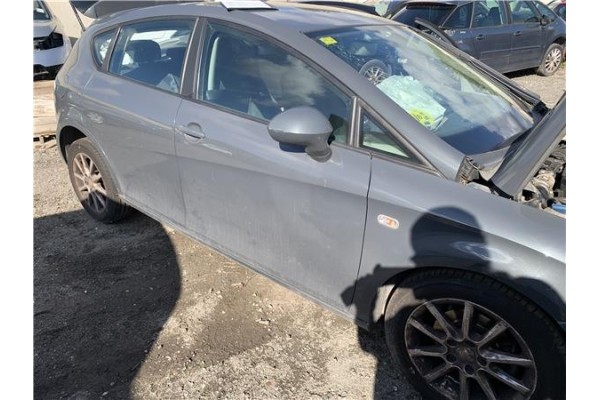 Recambio de puerta delantero derecha para seat leon (1p1) 1.9 tdi referencia OEM IAM 1P0831056A  