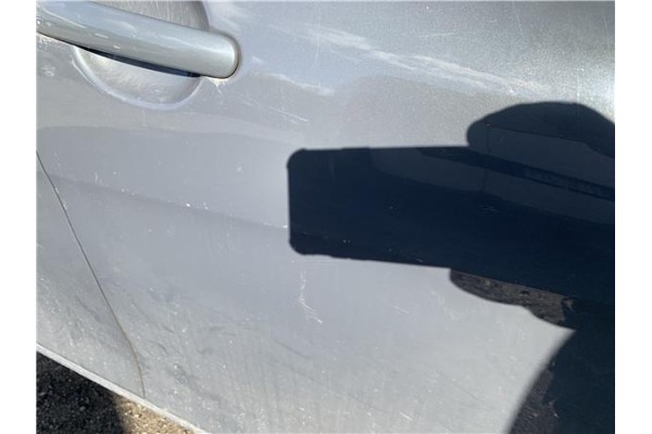Recambio de puerta delantero derecha para seat leon (1p1) 1.9 tdi referencia OEM IAM 1P0831056A  