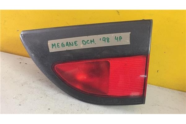 Recambio de piloto interior derecho para renault megane i classic (la0) 1.4e rn referencia OEM IAM 7700838533  