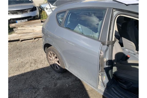 Recambio de puerta trasero derecha para seat leon (1p1) 1.9 tdi referencia OEM IAM 1P0833056  