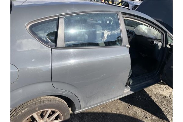 Recambio de puerta trasero derecha para seat leon (1p1) 1.9 tdi referencia OEM IAM 1P0833056  