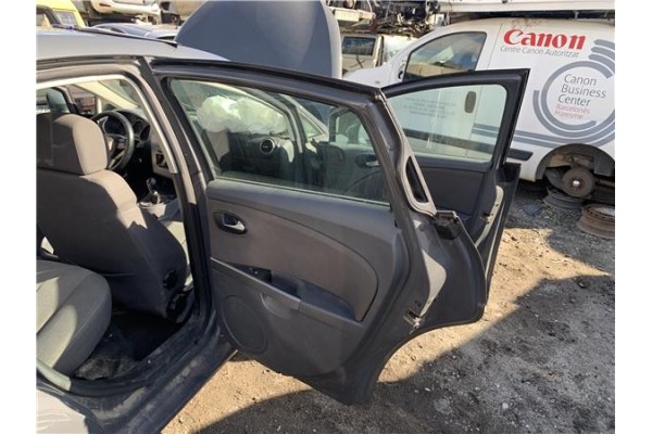 Recambio de puerta trasero derecha para seat leon (1p1) 1.9 tdi referencia OEM IAM 1P0833056  