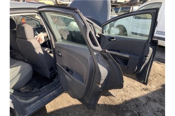 Recambio de puerta trasero derecha para seat leon (1p1) 1.9 tdi referencia OEM IAM 1P0833056  