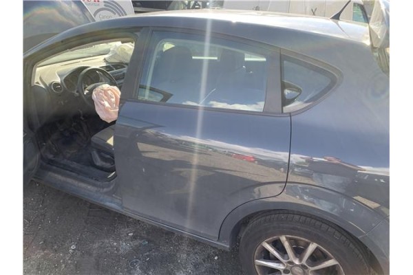 Recambio de puerta trasero izquierda para seat leon (1p1) 1.9 tdi referencia OEM IAM 1P0833055  