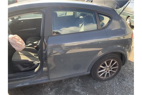 Recambio de puerta trasero izquierda para seat leon (1p1) 1.9 tdi referencia OEM IAM 1P0833055  