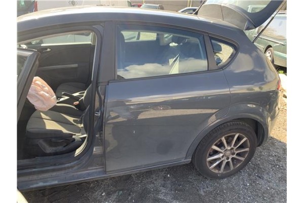 Recambio de puerta trasero izquierda para seat leon (1p1) 1.9 tdi referencia OEM IAM 1P0833055  