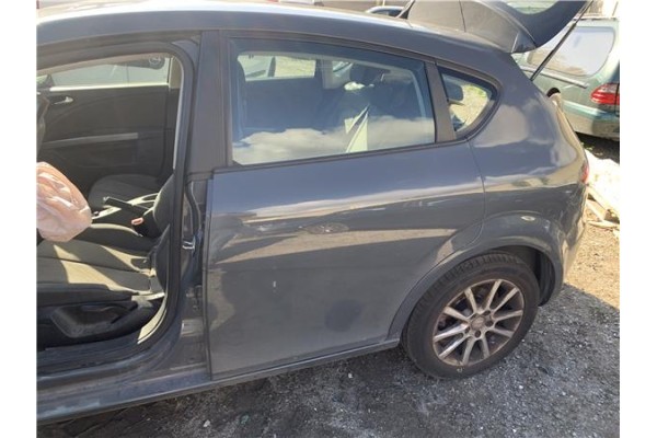 Recambio de puerta trasero izquierda para seat leon (1p1) 1.9 tdi referencia OEM IAM 1P0833055  