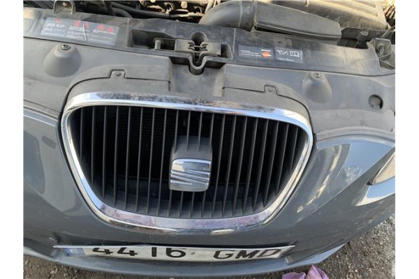 Recambio de rejilla capo para seat leon (1p1) 1.9 tdi referencia OEM IAM 5P0853651A  