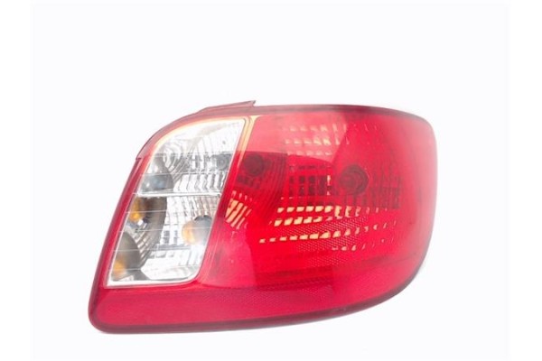 Recambio de piloto trasero derecho para kia rio (jb) 1.5 crdi referencia OEM IAM   