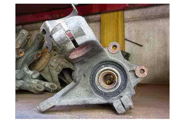 Recambio de mangueta delantero izquierda para citroen xsara berlina 1.6 16v referencia OEM IAM   