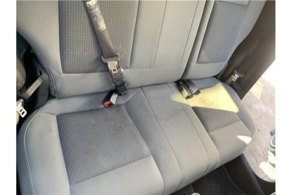 Recambio de asientos traseros para jeep compass (mk) 2.0 sport referencia OEM IAM 68024678AA  