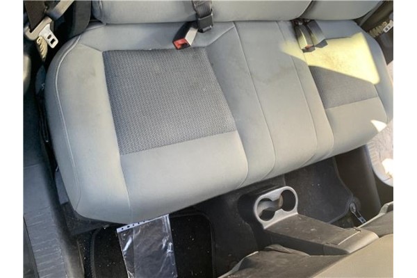 Recambio de asientos traseros para jeep compass (mk) 2.0 sport referencia OEM IAM 68024678AA  