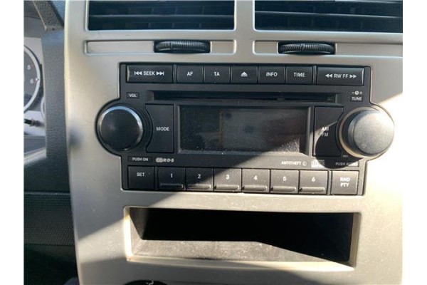 Recambio de autoradio para jeep compass (mk) 2.0 sport referencia OEM IAM 5091509AG  