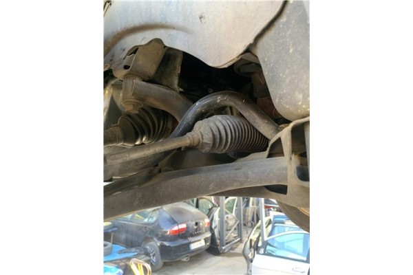 Recambio de barra estabilizadora delantero para jeep compass (mk) 2.0 sport referencia OEM IAM 5105101AA  