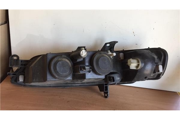 Recambio de faro delantero dcho para opel vectra b berlina 2.0 dti 16v referencia OEM IAM 1216058  