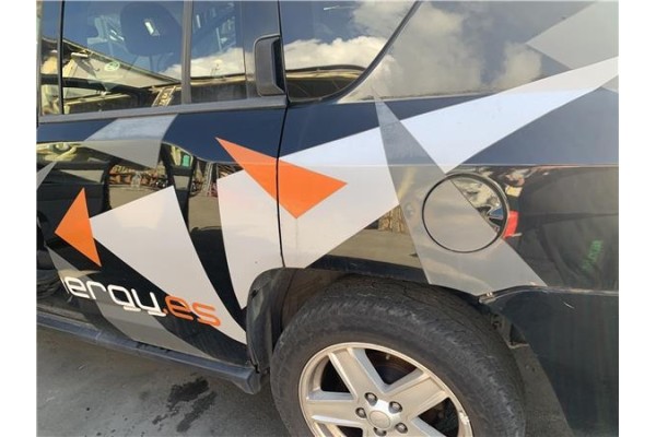 Recambio de bomba combustible para jeep compass (mk) 2.0 sport referencia OEM IAM 68003358AA  