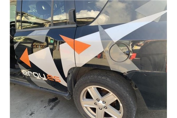 Recambio de bomba combustible para jeep compass (mk) 2.0 sport referencia OEM IAM 68003358AA  