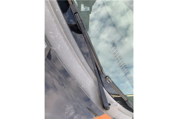Recambio de brazo limpiaparabrisas delantero derecho para jeep compass (mk) 2.0 sport referencia OEM IAM 68002026AA  