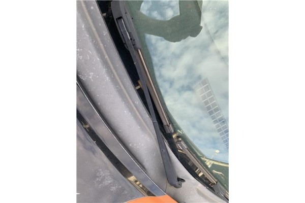 Recambio de brazo limpiaparabrisas delantero derecho para jeep compass (mk) 2.0 sport referencia OEM IAM 68002026AA  