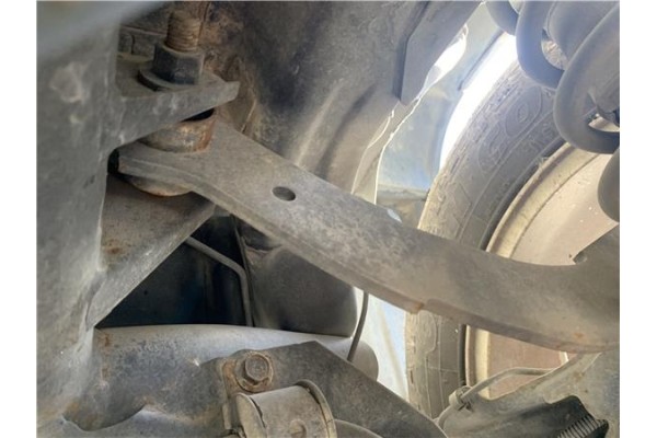 Recambio de brazo superior derecho suspension trasero para jeep compass (mk) 2.0 sport referencia OEM IAM 5105271AA  