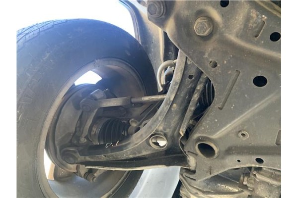 Recambio de brazo suspension delantero izquierdo para jeep compass (mk) 2.0 sport referencia OEM IAM 5105041AB  