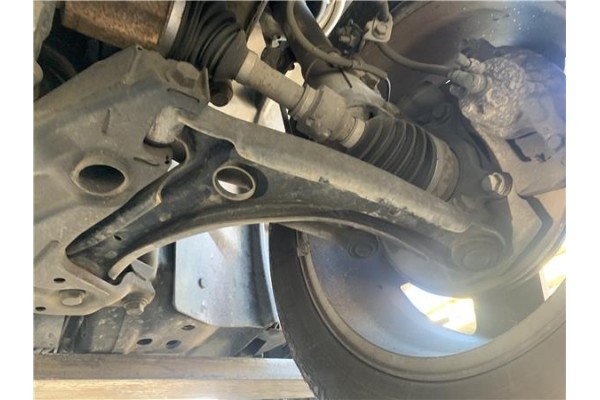 Recambio de brazo suspension delantero izquierdo para jeep compass (mk) 2.0 sport referencia OEM IAM 5105041AB  