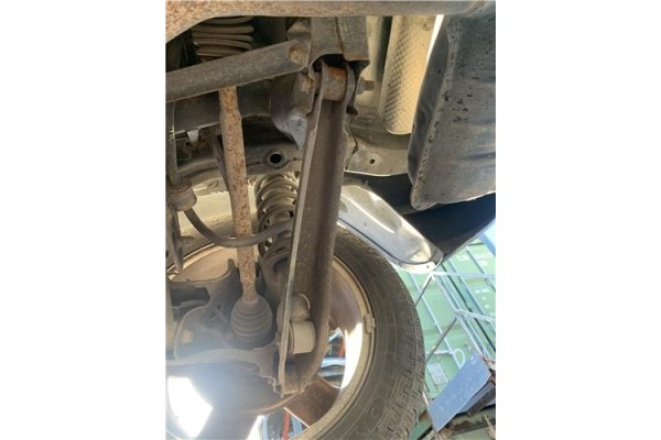 Recambio de brazo suspension trasero derecho para jeep compass (mk) 2.0 sport referencia OEM IAM 5272714AC  