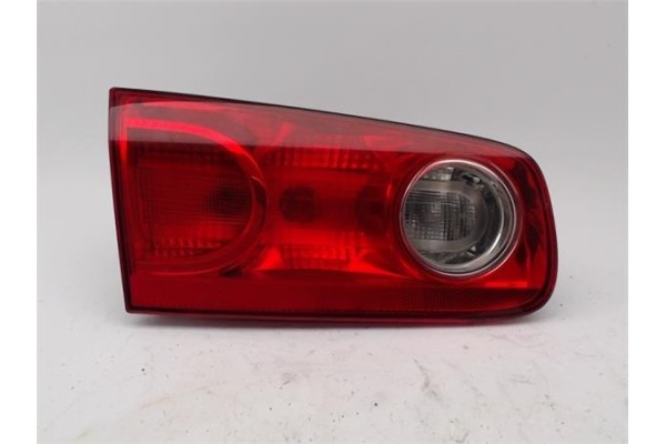 Recambio de piloto porton trasero izquierdo para renault laguna ii (bg0) 1.9 dci (bg1a, bg1w) referencia OEM IAM   