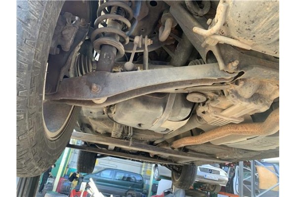 Recambio de brazo suspension trasero izquierdo para jeep compass (mk) 2.0 sport referencia OEM IAM 5272715AC  