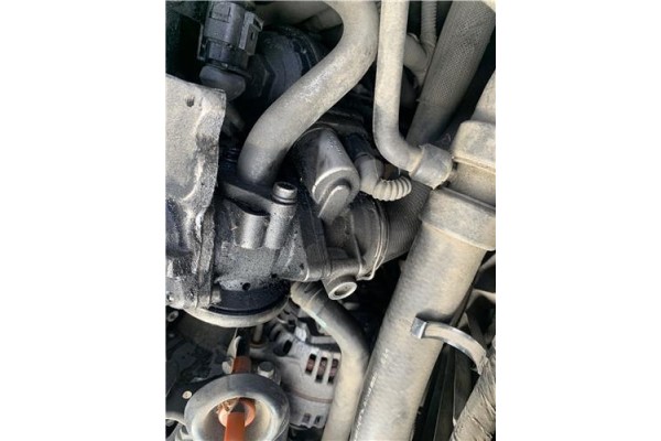 Recambio de caja mariposa aire para jeep compass (mk) 2.0 sport referencia OEM IAM 038128063G  