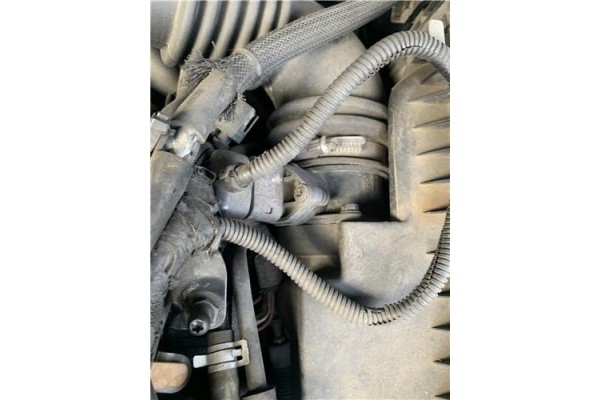 Recambio de caudalimetro para jeep compass (mk) 2.0 sport referencia OEM IAM 0281002779 05033320AA 