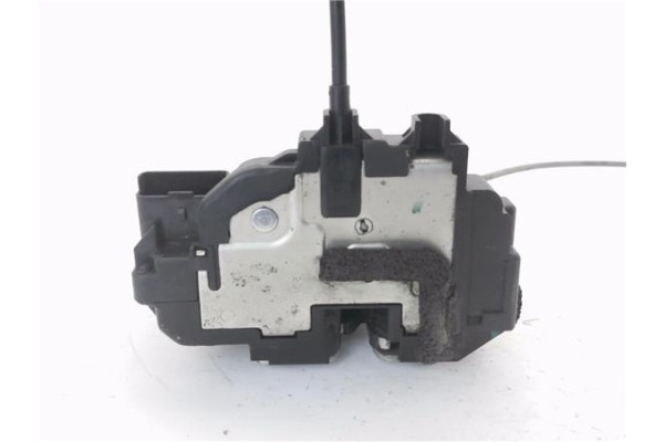 Recambio de cierre electromagnetico delantero derecho para nissan qashqai (j10) 1.5 360 referencia OEM IAM 80500EY11D 80500EY12D