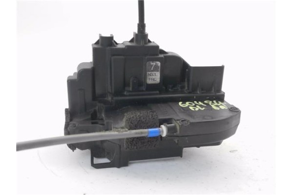 Recambio de cierre electromagnetico delantero derecho para nissan qashqai (j10) 1.5 360 referencia OEM IAM 80500EY11D 80500EY12D