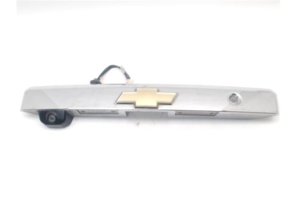 Recambio de moldura porton trasero para chevrolet captiva 2.0 d referencia OEM IAM   